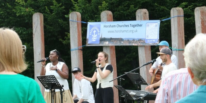 Singing God’s praises in Horsham Park
